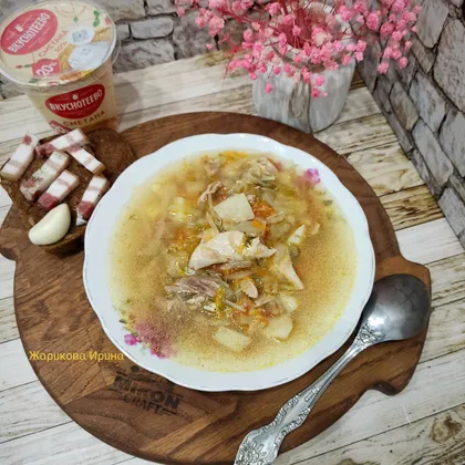 Щи из свежей капусты с курицей и свининой 