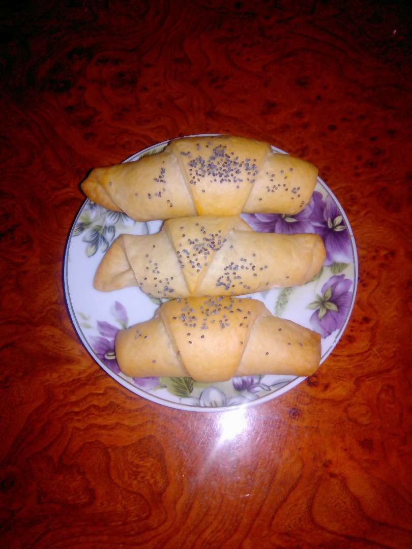 Рогалики с вареной сгущенкой
