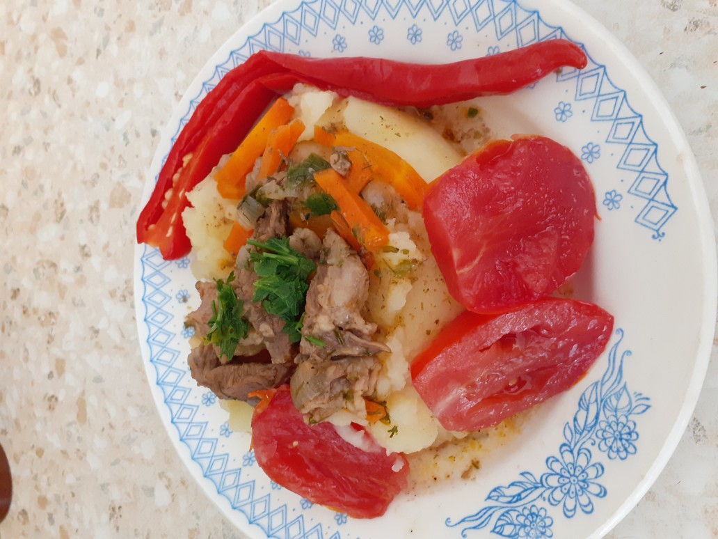 Домашний обед "мясо с пюре"
