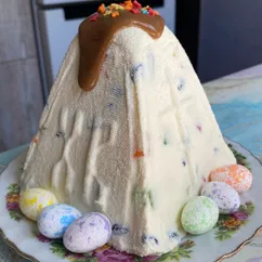 Пасха с изюмом и цукатами😋