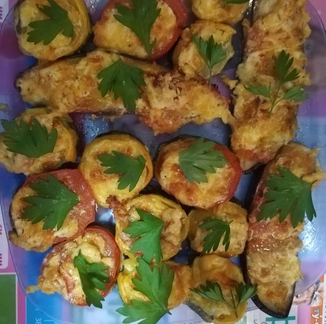 Кабачки и баклажаны под сыром