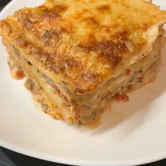 Лазанья с курицей и грибами