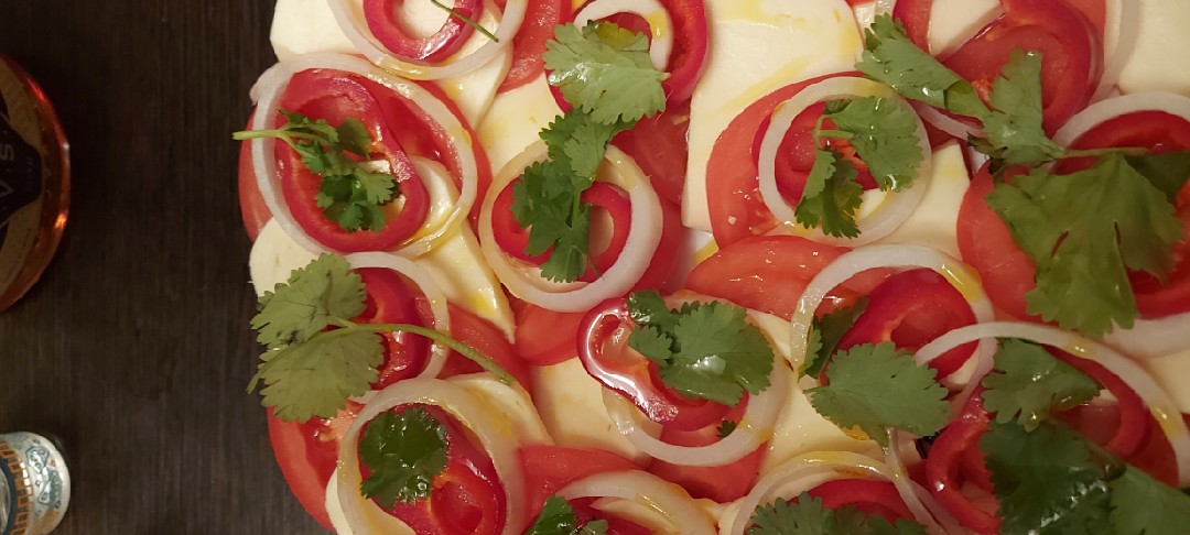 Типа салат капрезе