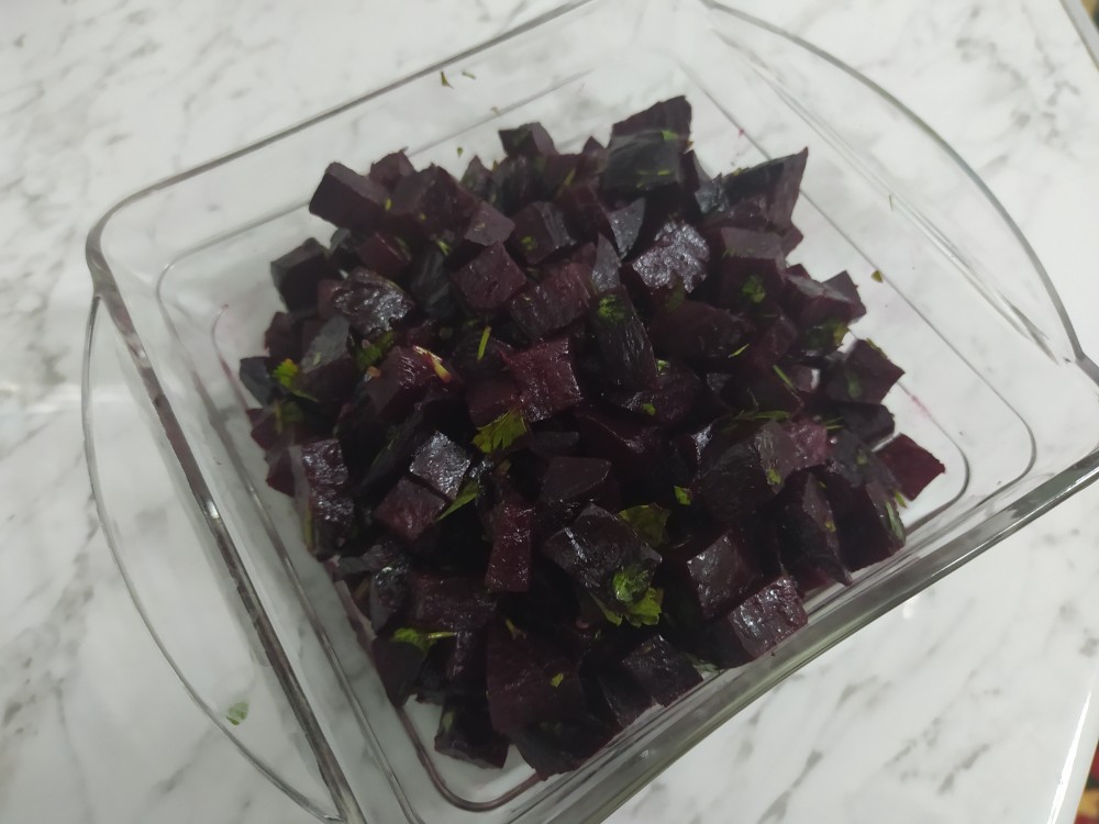 Салат из запечённой свеклы