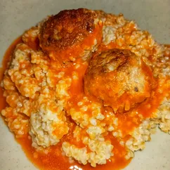 Митболы в томатном соусе