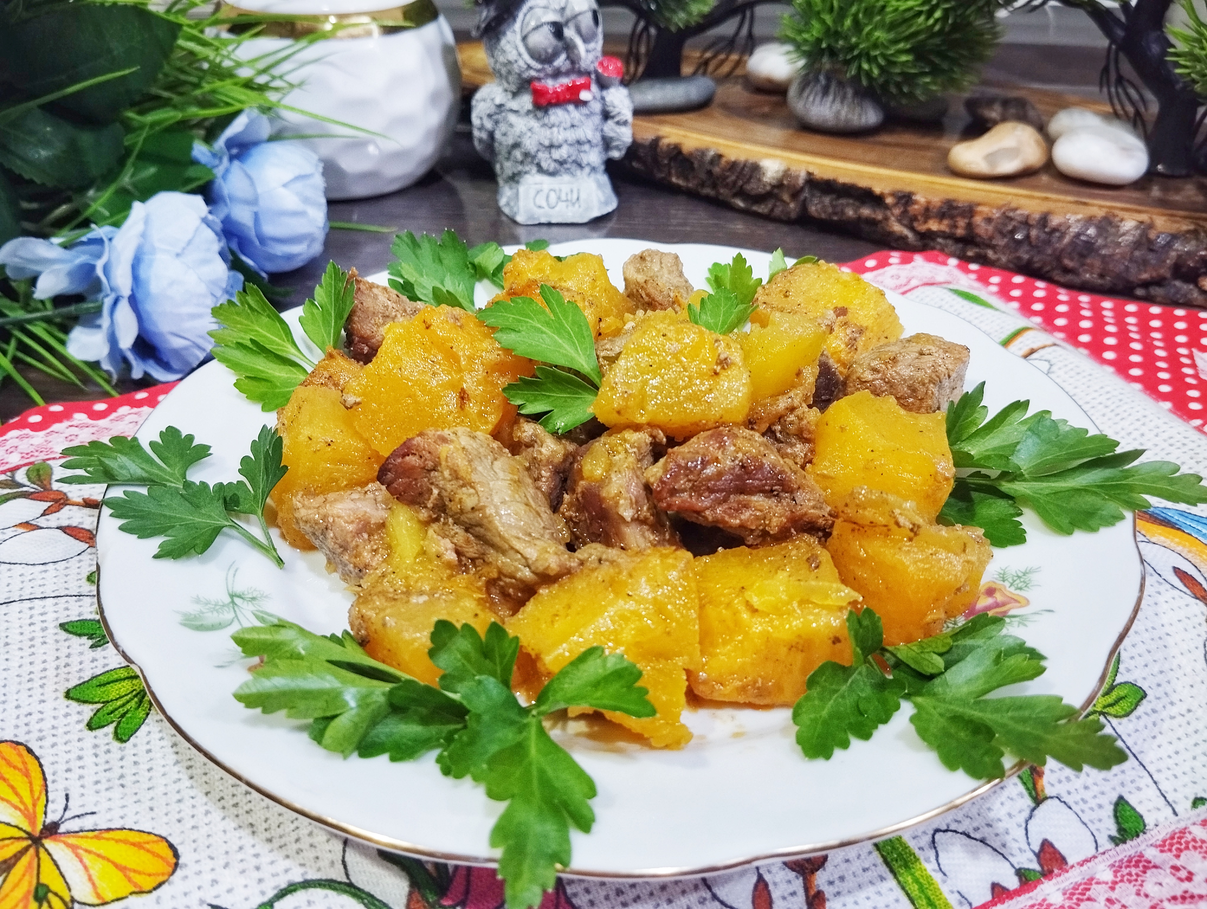Говядина запечённая с тыквой