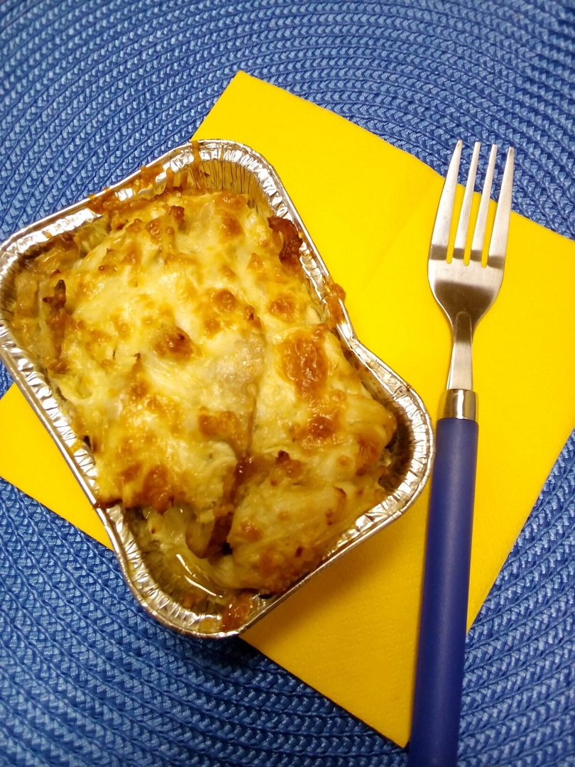 Курица, запеченная с грибами