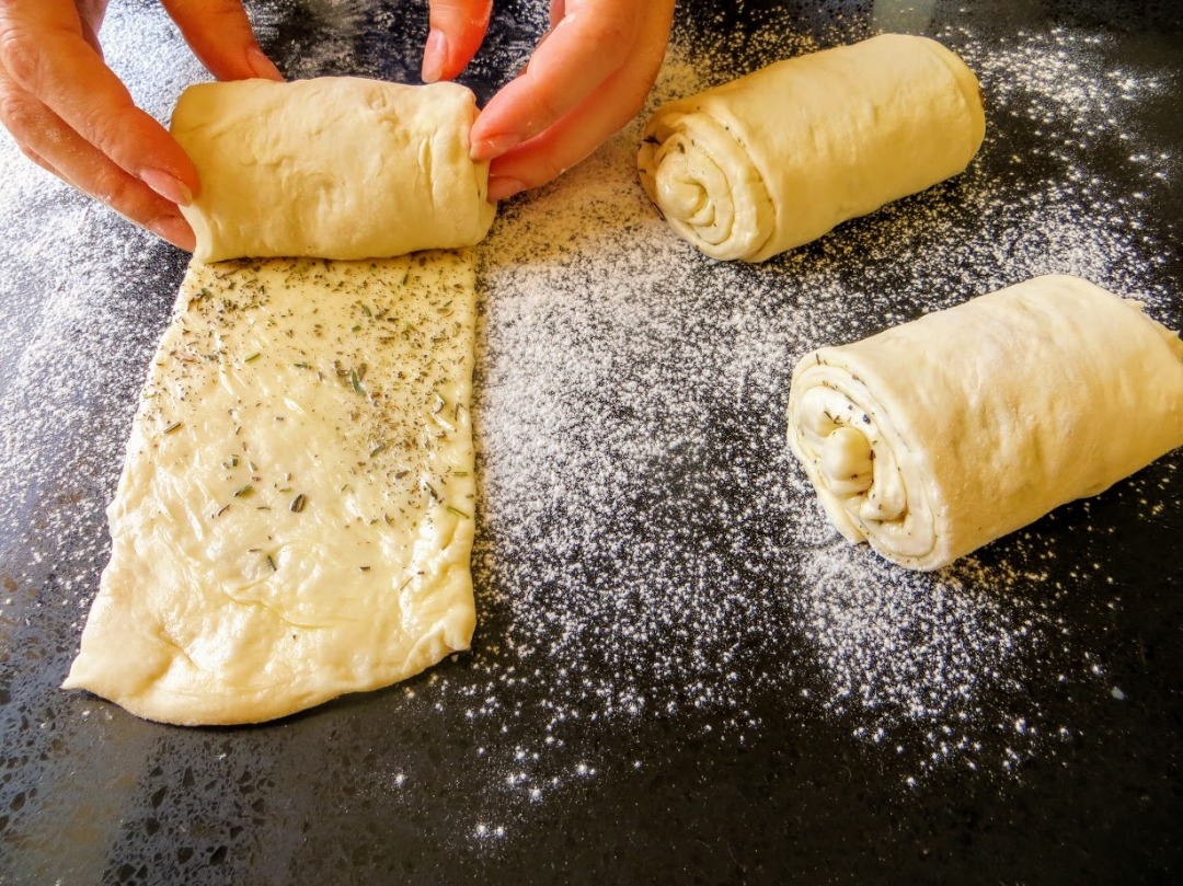 Так вы еще не готовили / Необычный масляный, слоеный хлеб