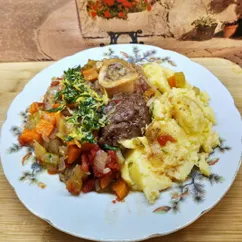 Оссобуко (Osso buco) с гремолатой