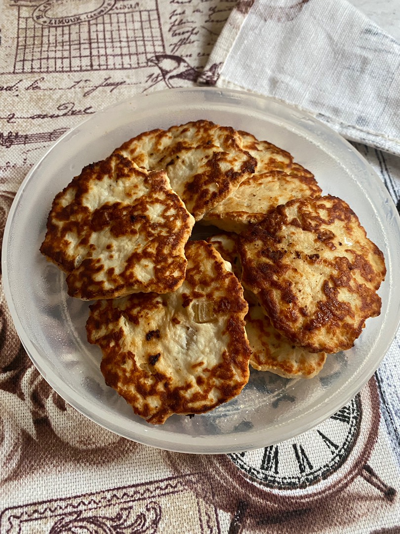 Сочные оладьи из куриного фарша на сковороде | Recipe | Food, Ethnic recipes, Mashed potatoes