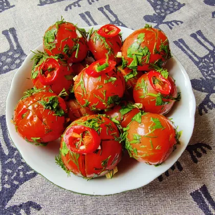 Быстрые маринованные помидоры черри