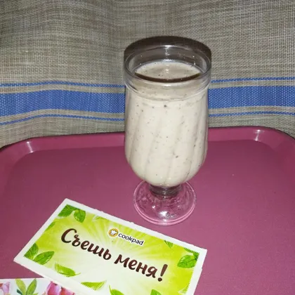 Молочный коктейль фруктово-ягодный со вкусом мëда