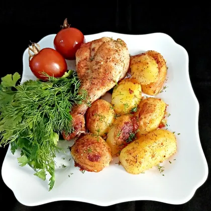 Картофель на сковороде с мясом