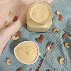 Йогурт из кешью с манго