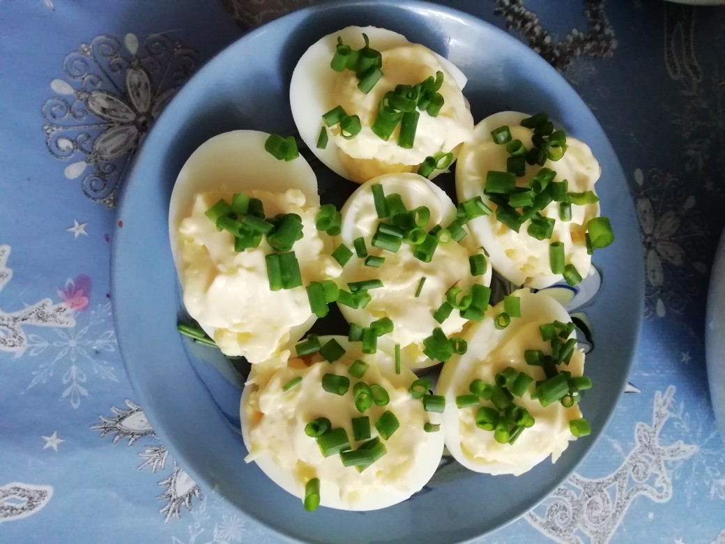 Яйца с сыром