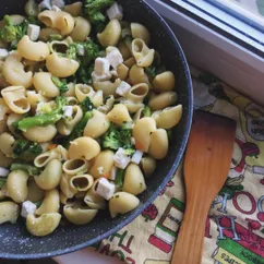 Невероятно вкусная паста с брокколи и фетой