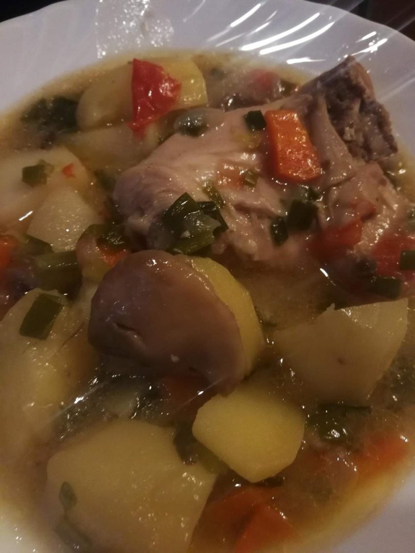 Тушёный картофель с шампиньонами