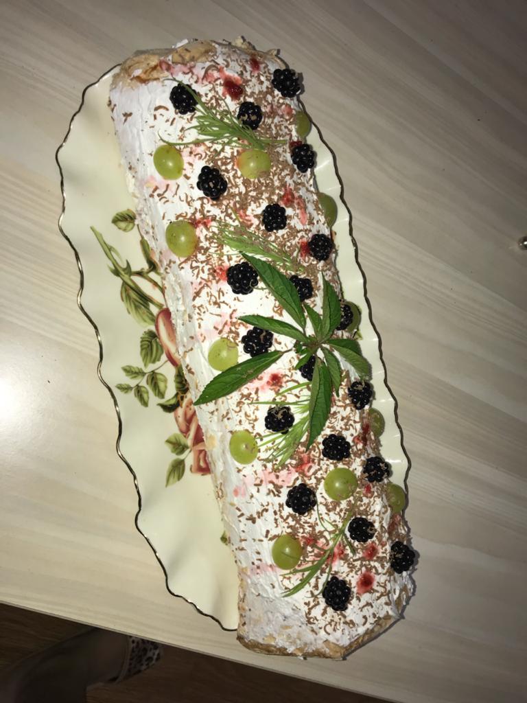 Меренговый рулет