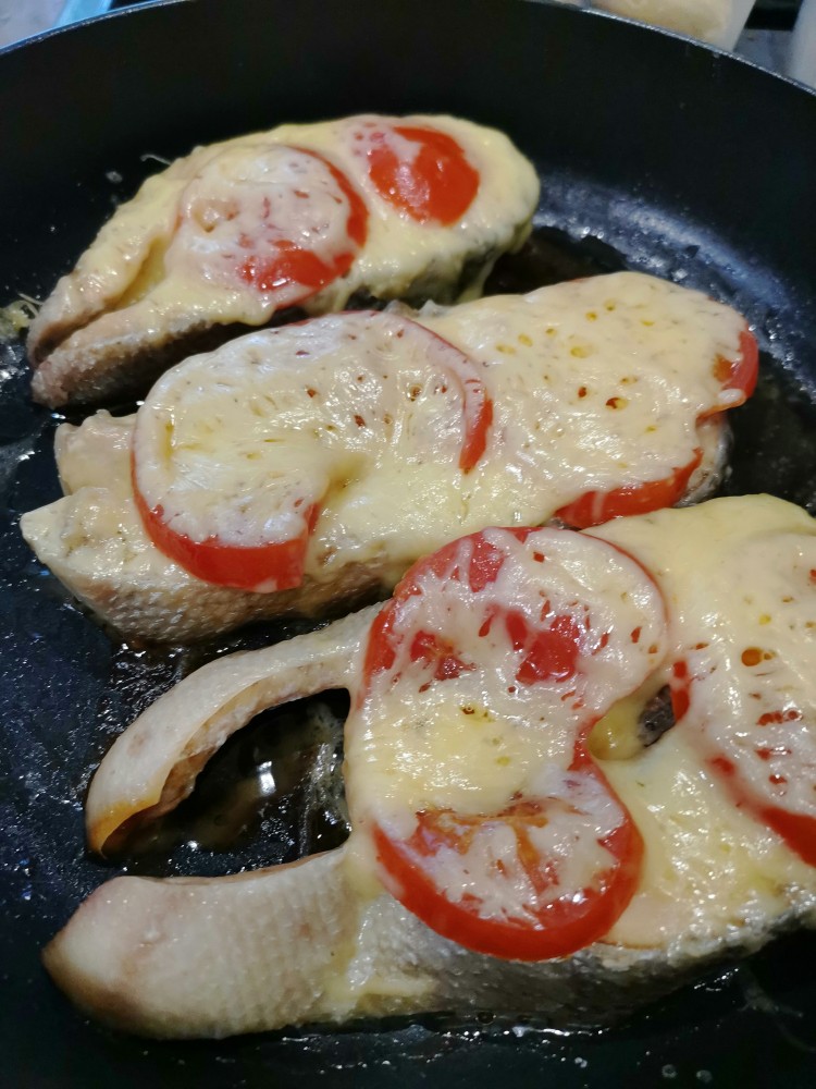 Кета под сырной шапкой