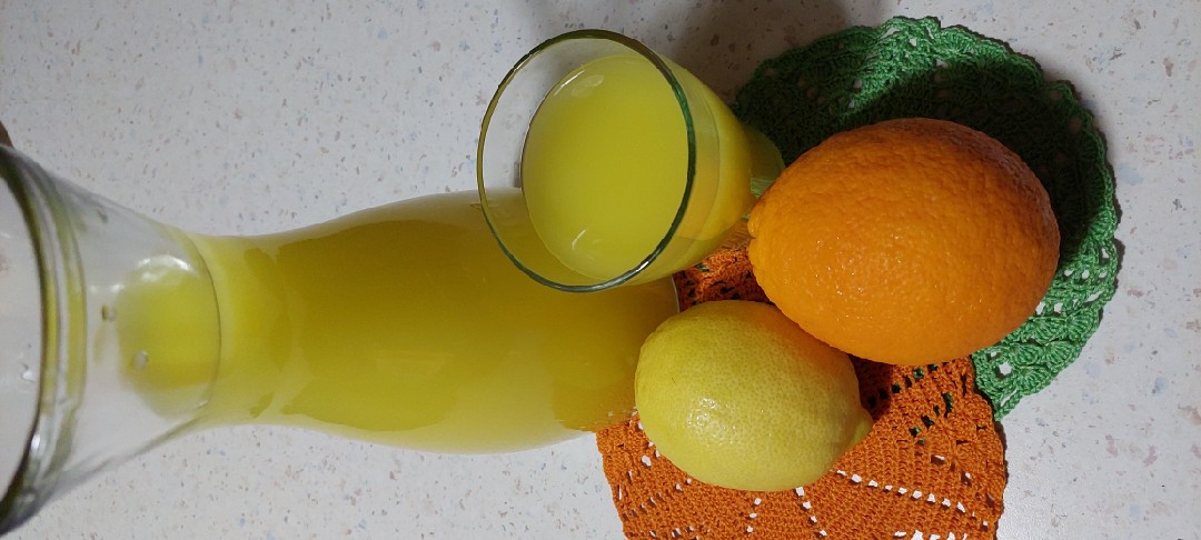 Апельсиновый лимонад с медом