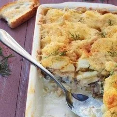 Картофельная запеканка с курицей и грибами