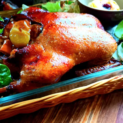 Утка с яблоками