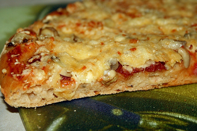 Пицца с грибами