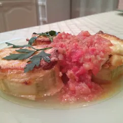 Кабачки фаршированные овощами с адыгейским сыром