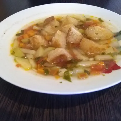 Кабачковый суп с сухариками