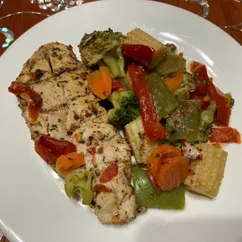 Нежнейшая куриная грудка с овощами 🤤