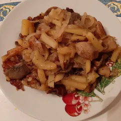 Жареная картошка с шампиньонами