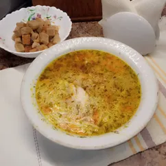 Куриный суп с вермишелью 