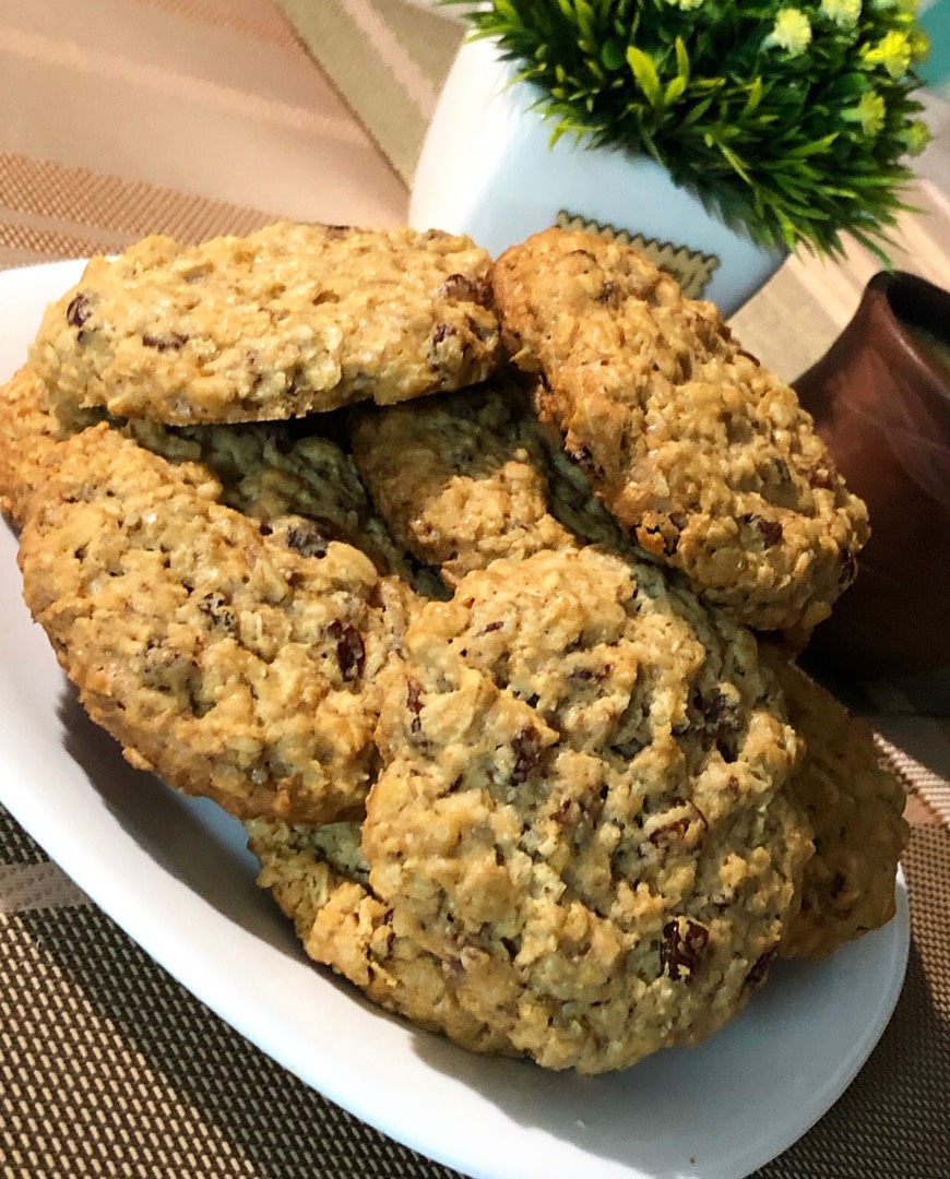 Овсяное печенье с изюмом и орехами 🍪