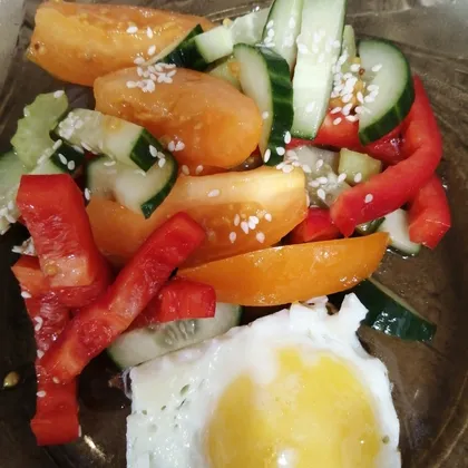 Салат на завтрак с сельдереем