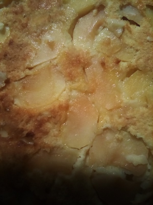 Нежнейшая бисквитная шарлотка с яблоками - пошаговый рецепт с фото и видео от Всегда Вкусно!