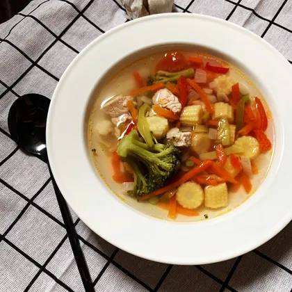 Быстрый овощной суп с индейкой