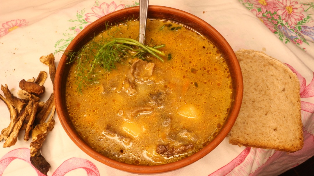 Грибной суп (Грибная юшка) По-закарпатски! Смачный суп с белыми сушеными грибами