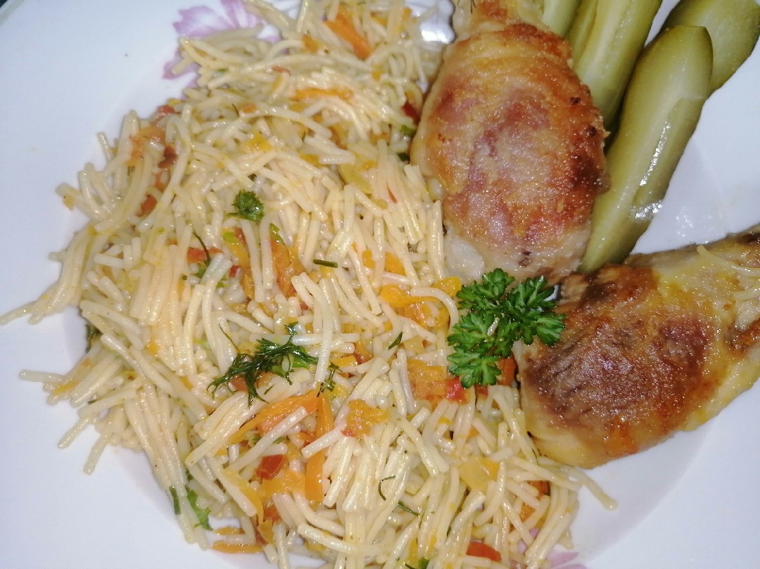 Плов из... лапши с курицей