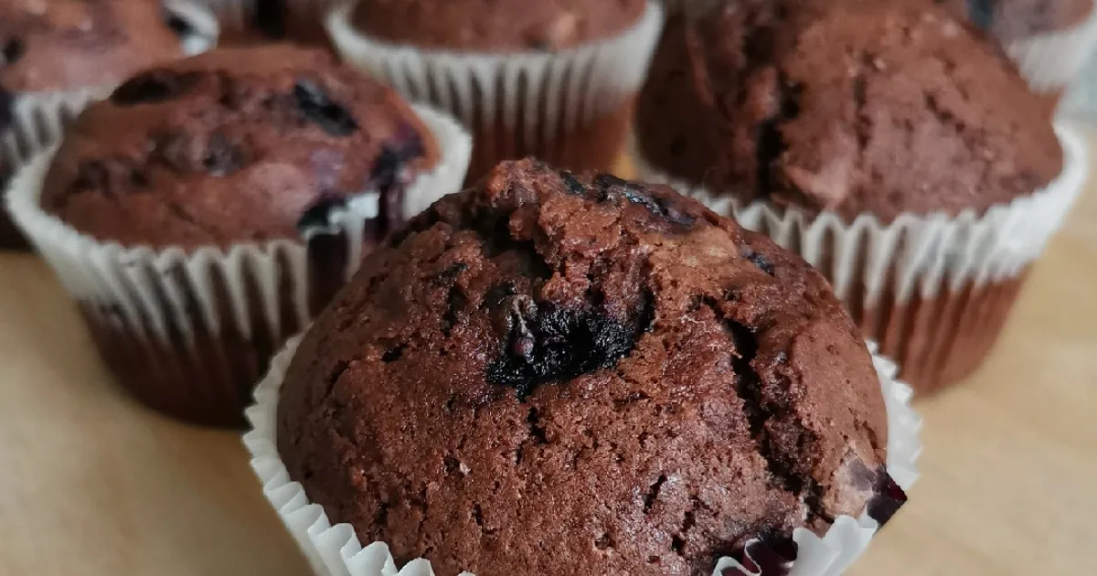 Шоколадные кексы с черникой - рецепт в духовке с пошаговыми фото