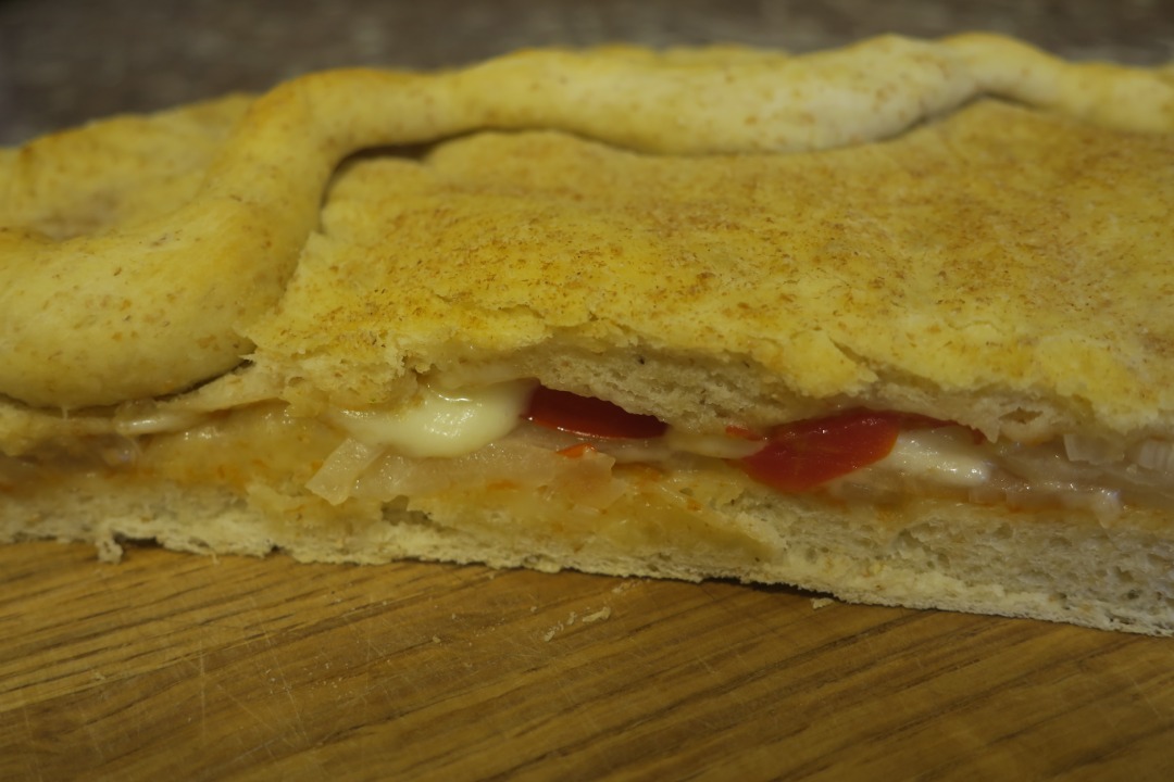 Закрытая пицца или Кальцоне (Calzone)