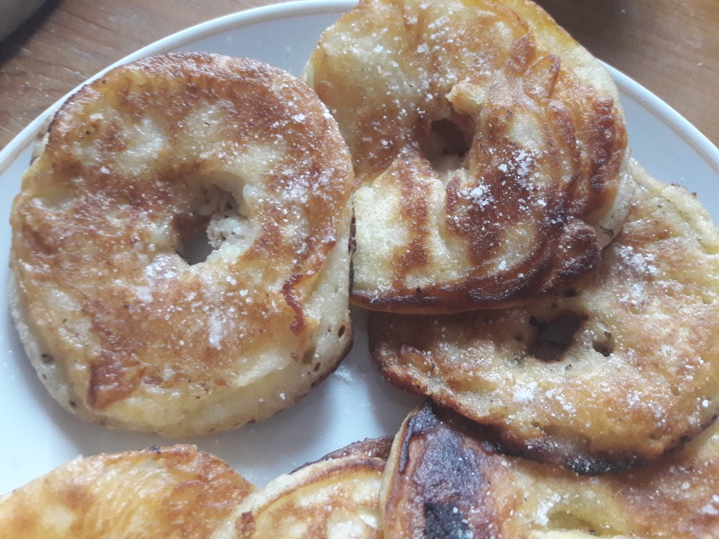 Яблочные колечки в кляре