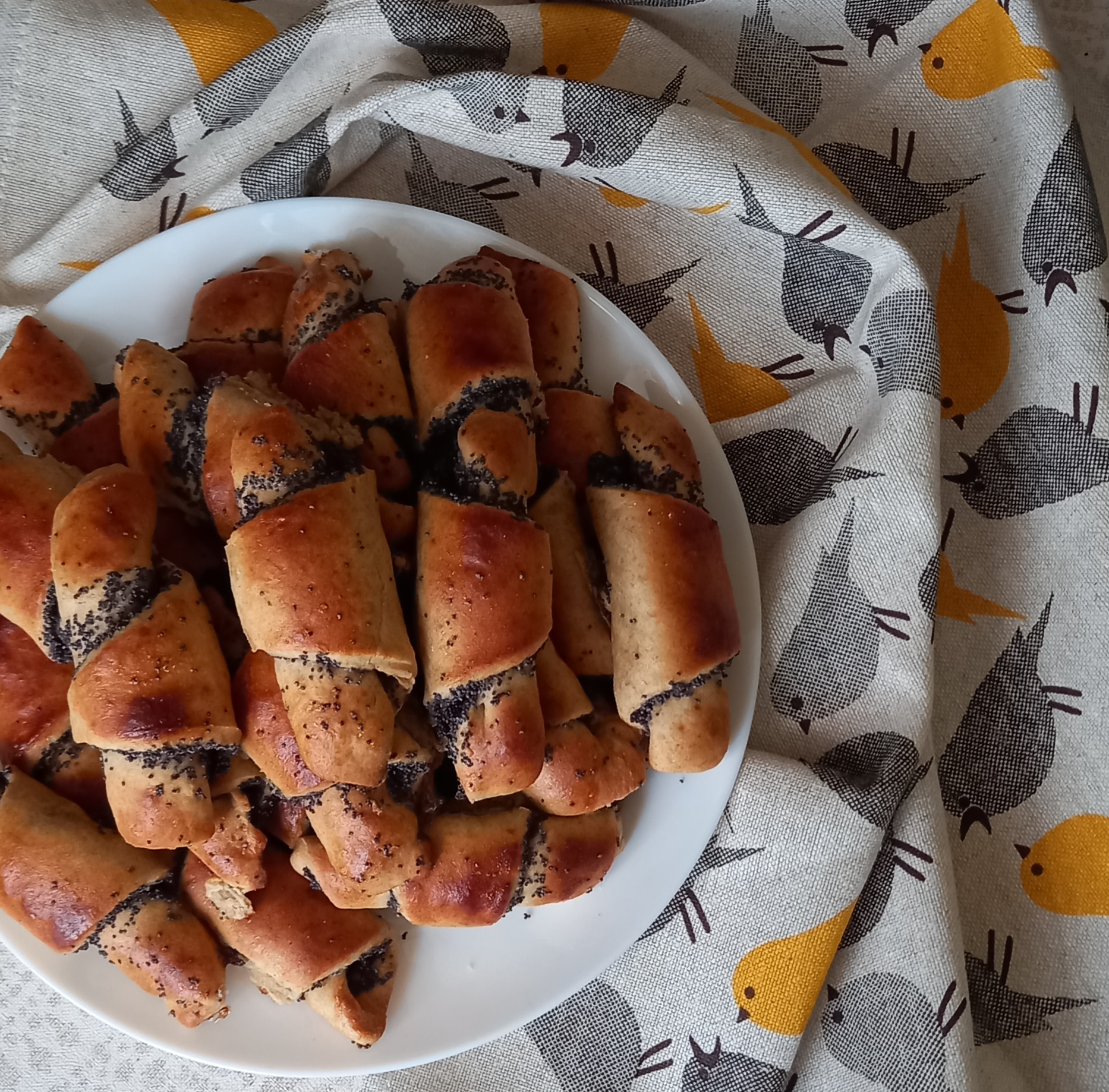 Рогалики с маком