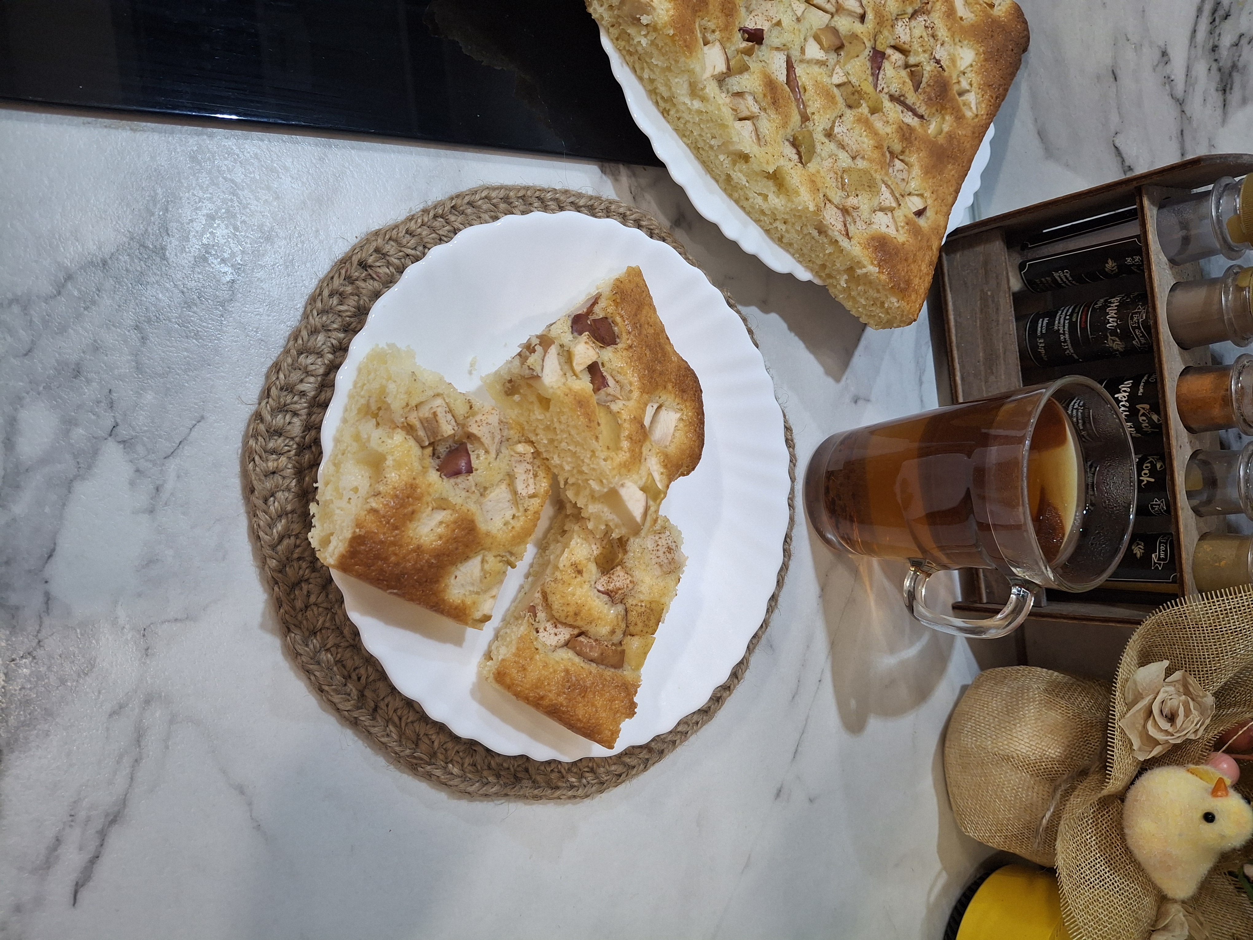 Манник с яблоками