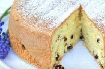Пирог с изюмом и грецкими орехами в мультиварке: рецепт с фото