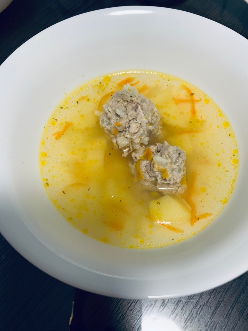 Томатный суп с фрикадельками в мультиварке