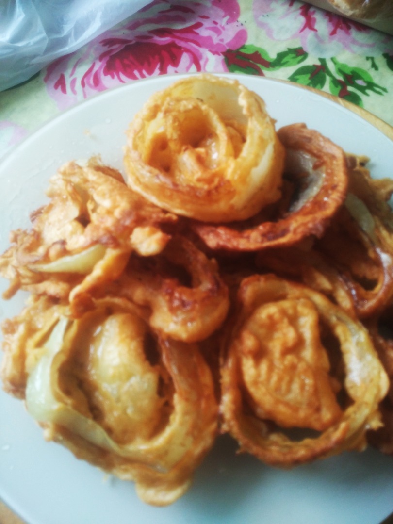 Хрустящие луковые кольца с сыром во фритюре - пошаговый рецепт с фото