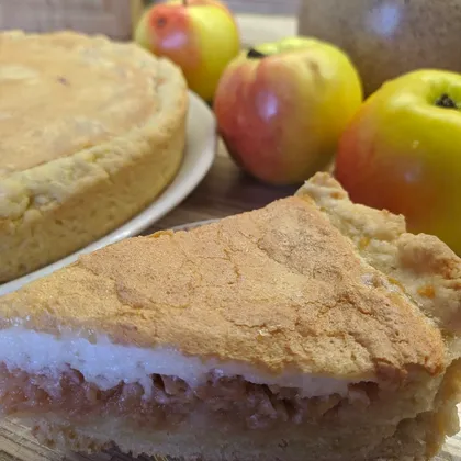 Яблочный пирог с мягким безе🍏😊🍎