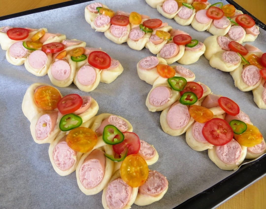 Просто надрезаем СОСИСКУ В ТЕСТЕ / Лучшие рецепты домашней выпечки от Другой Кухни