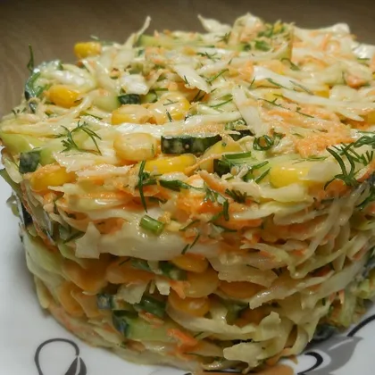 Быстрый, вкусный и красивый салат с капустой и овощами