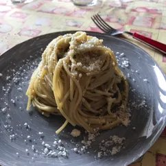 Паста чеснок, масло и перчик - Aglio olio e peperoncino